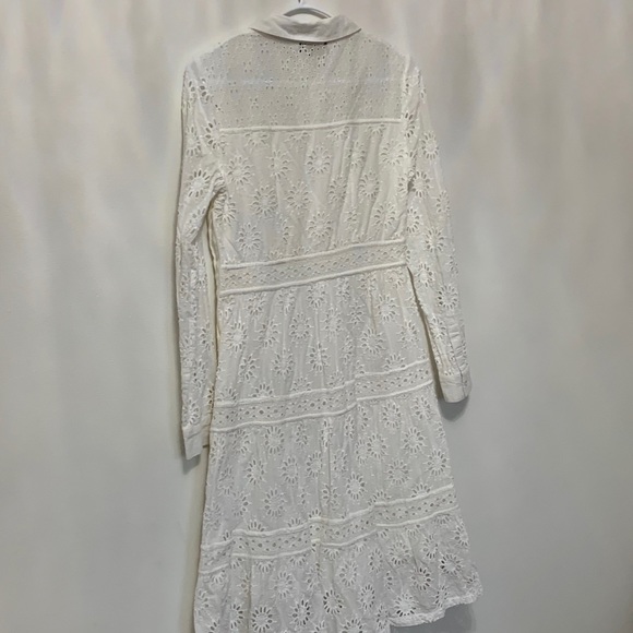 Lace Dress - Long Sleeves - Picture 6 of 10